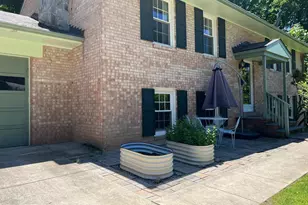 8711 Braeburn Dr, Annandale, VA 22003 - Photo 2