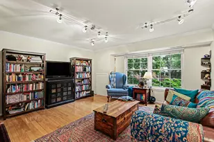 7621 Provincial Dr, McLean, VA 22102 - Photo 2