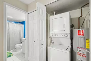 7621 Provincial Dr, McLean, VA 22102 - Photo 10