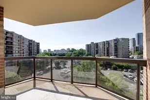 8380 Greensboro Dr, McLean, VA 22102 - Photo 24