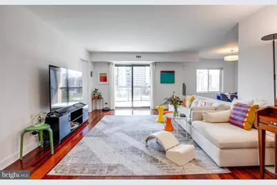 8380 Greensboro Drive #607, McLean, VA 22102 - Photo 4