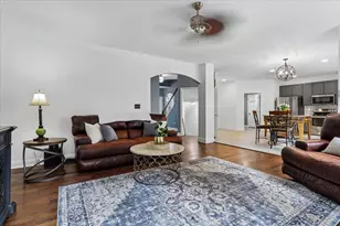 6859 Colonel Taylor Ln, Centreville, VA 20121 - Photo 8