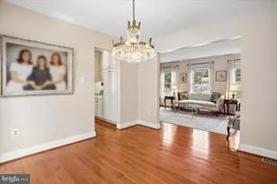 9739 Ironmaster Dr, Burke, VA 22015 - Photo 10