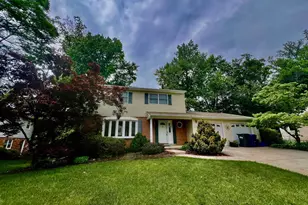 8522 Fairburn Dr, Springfield, VA 22152 - Photo 1