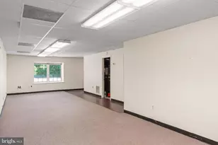 7003 Kilworth Ln, Springfield, VA 22151 - Photo 18