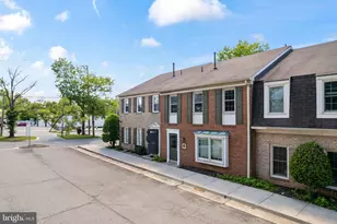 7003 Kilworth Ln, Springfield, VA 22151 - Photo 2