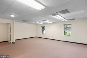 7003 Kilworth Ln, Springfield, VA 22151 - Photo 8