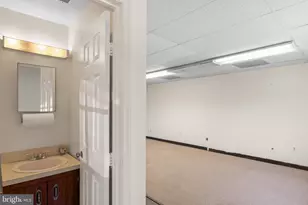 7003 Kilworth Ln, Springfield, VA 22151 - Photo 22