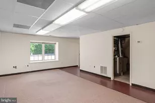 7003 Kilworth Ln, Springfield, VA 22151 - Photo 12