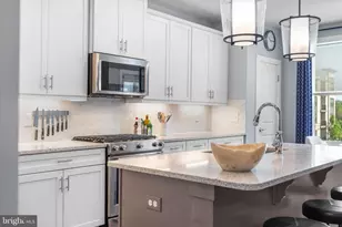 13363 Launders St, Herndon, VA 20171 - Photo 18
