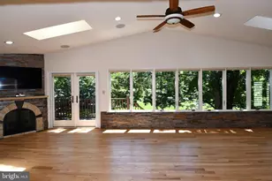 11061 Tottenham Ln, Reston, VA 20194 - Photo 30