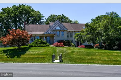 11061 Tottenham Lane, Reston, VA 20194 - Photo 2