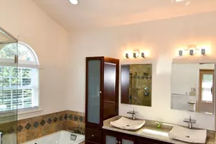 11061 Tottenham Ln, Reston, VA 20194 - Photo 46