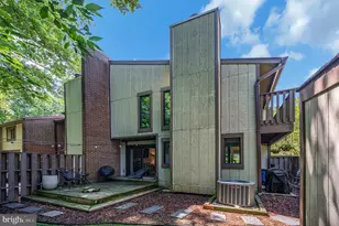 2215 Glencourse Ln, Reston, VA 20191 - Photo 46