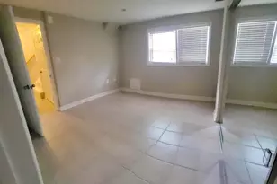 8029 Sleepy View Ln, Springfield, VA 22153 - Photo 6