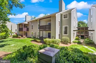 10158 Oakton Terrace Rd, Oakton, VA 22124 - Photo 32