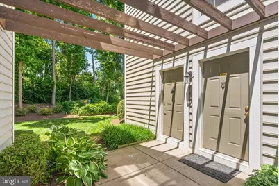 10158 Oakton Terrace Road, Oakton, VA 22124 - Photo 4