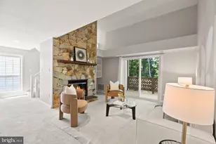 10158 Oakton Terrace Rd, Oakton, VA 22124 - Photo 12