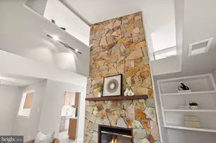 10158 Oakton Terrace Rd, Oakton, VA 22124 - Photo 14