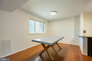 1643 Parkcrest Cir, Reston, VA 20190 - Photo 22