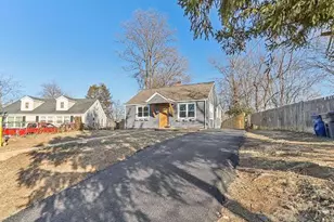 3141 Chepstow Ln, Falls Church, VA 22042 - Photo 16