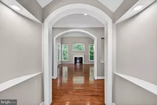 11700 Talley Ct, Oakton, VA 22124 - Photo 24