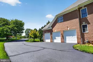 11700 Talley Ct, Oakton, VA 22124 - Photo 88