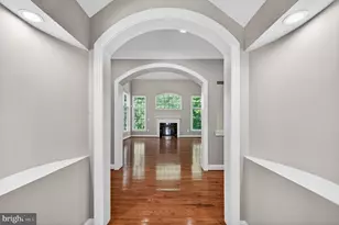 11700 Talley Ct, Oakton, VA 22124 - Photo 8