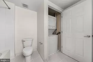 2726 Gallows Rd, Vienna, VA 22180 - Photo 18