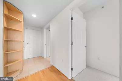 2726 Gallows Road #619, Vienna, VA 22180 - Photo 16