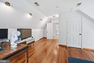 2506 Pinoak Ln, Reston, VA 20191 - Photo 20