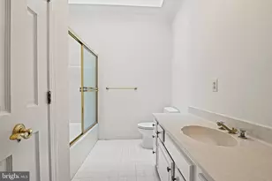 700 Running Brook Dr, Great Falls, VA 22066 - Photo 40
