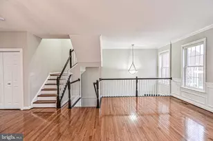 4654 Hummingbird Ln, Fairfax, VA 22033 - Photo 2