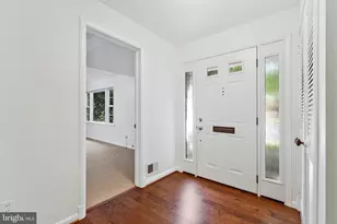 3160 Ravenwood Dr, Falls Church, VA 22044 - Photo 4
