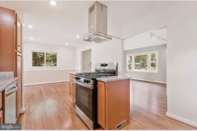 3160 Ravenwood Drive, Falls Church, VA 22044 - Photo 12