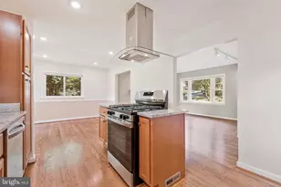 3160 Ravenwood Dr, Falls Church, VA 22044 - Photo 12