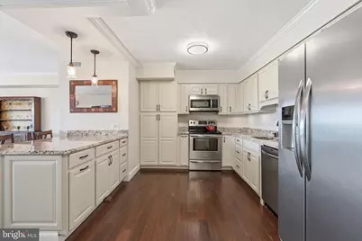 3800 Powell Lane #1219, Falls Church, VA 22041 - Photo 4