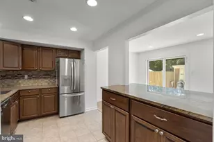 2407 Alsop Ct, Reston, VA 20191 - Photo 10