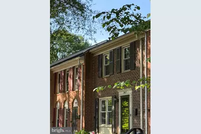 2407 Alsop Court, Reston, VA 20191 - Photo 2