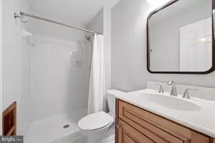 6050 Heatherwood Dr, Alexandria, VA 22310 - Photo 14
