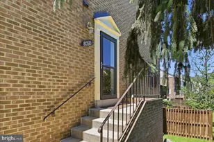 6050 Heatherwood Dr, Alexandria, VA 22310 - Photo 2