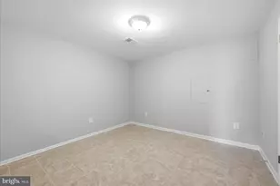 6050 Heatherwood Dr, Alexandria, VA 22310 - Photo 18