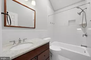 6050 Heatherwood Dr, Alexandria, VA 22310 - Photo 10