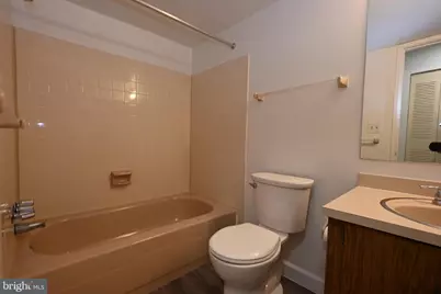 4404 Island Place #104, Annandale, VA 22003 - Photo 12