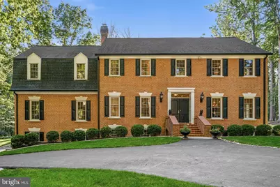 8018 Eddy Bend Trail, Fairfax Station, VA 22039 - Photo 2