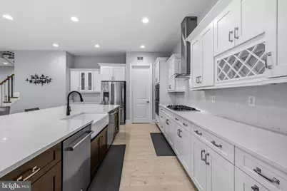 11865 Boscobel Court, Herndon, VA 20170 - Photo 10