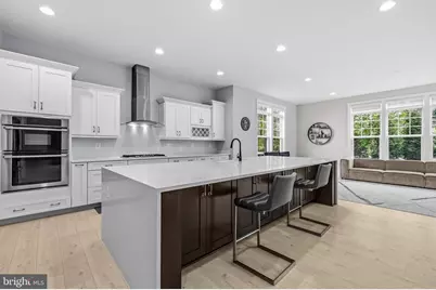 11865 Boscobel Court, Herndon, VA 20170 - Photo 8