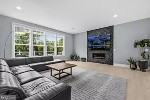 11865 Boscobel Ct, Herndon, VA 20170 - Photo 12