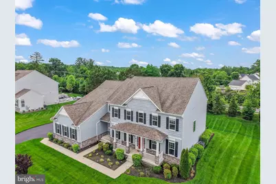 11865 Boscobel Court, Herndon, VA 20170 - Photo 2
