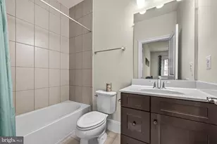 11865 Boscobel Ct, Herndon, VA 20170 - Photo 38